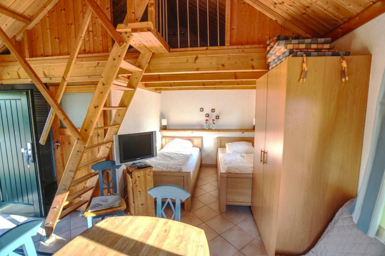 Hof Marienberg, 56340 Osterspai, Deutschland Wanderhuette Eksteriør billede